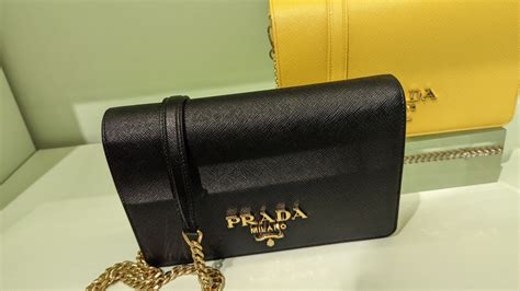 Prada, 3750 Wailea Alanui Dr, Ste EW24, Kihei, HI 96753, US.